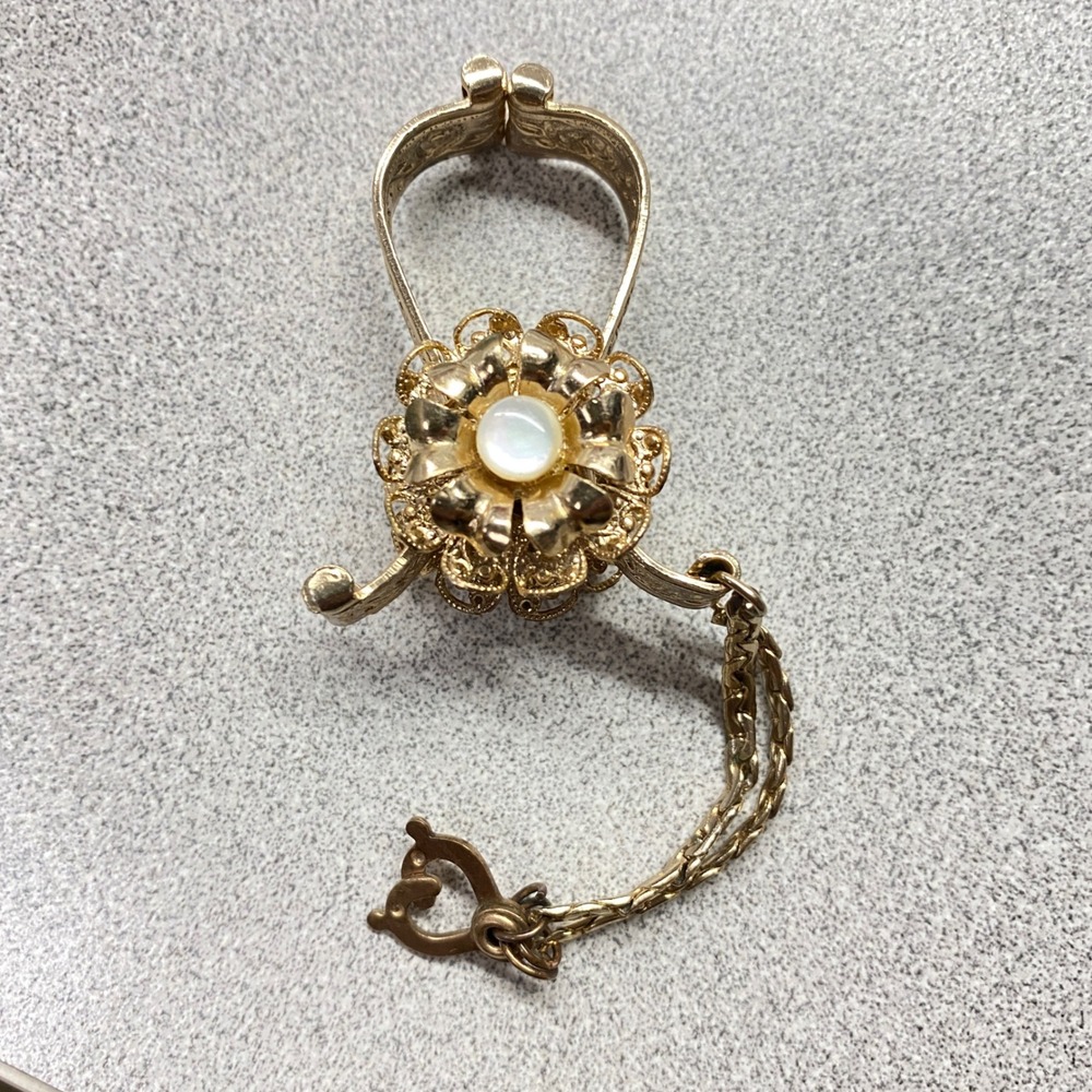 Vintage Gold Tone Floral Glove Clip Holder with Chain and Faux Pearl Accent
